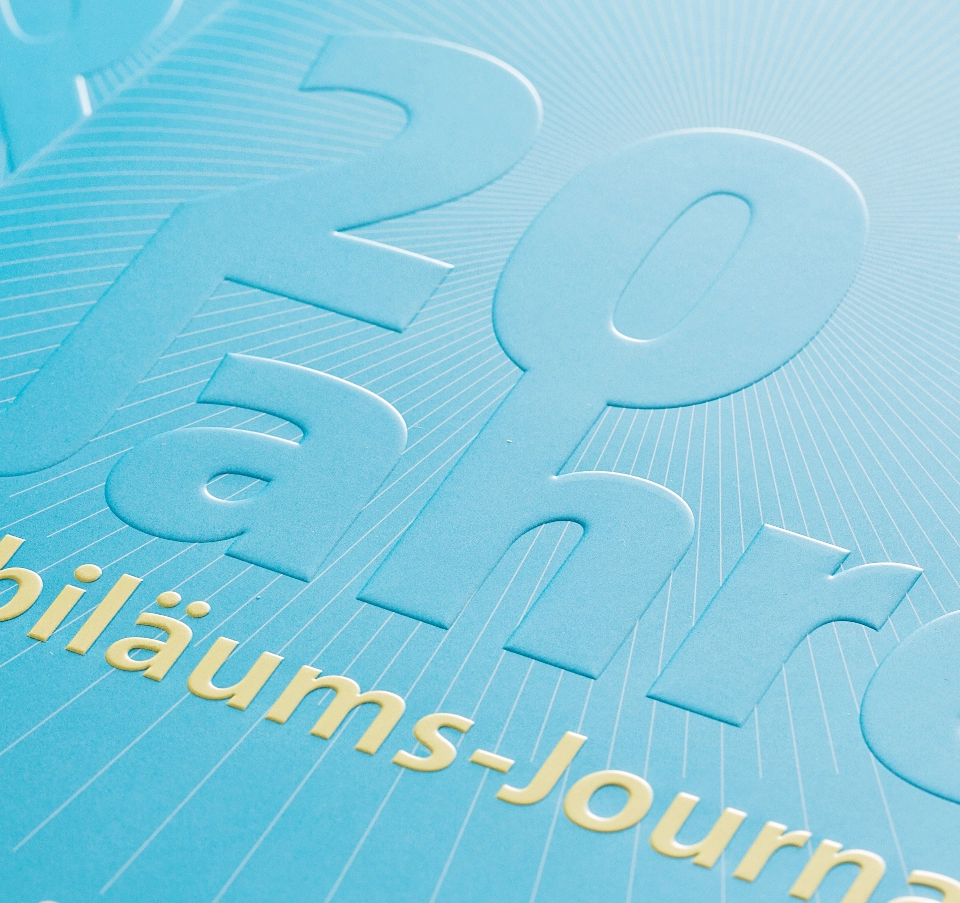 Klinik für Tumorbiologie-Design für Jubiläums-Journal - Detailansicht